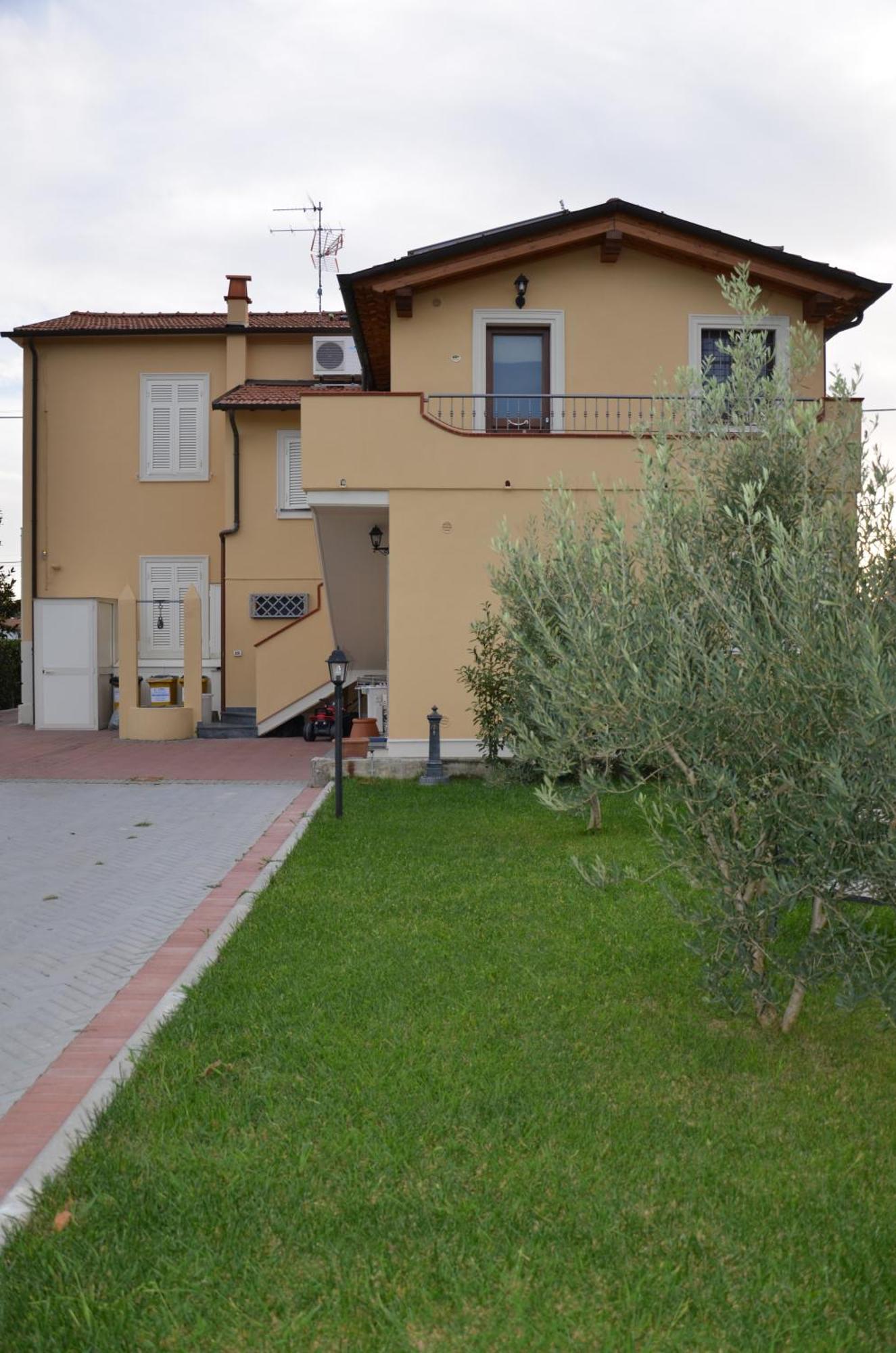 B & B Da Ferro Massarosa Exterior foto